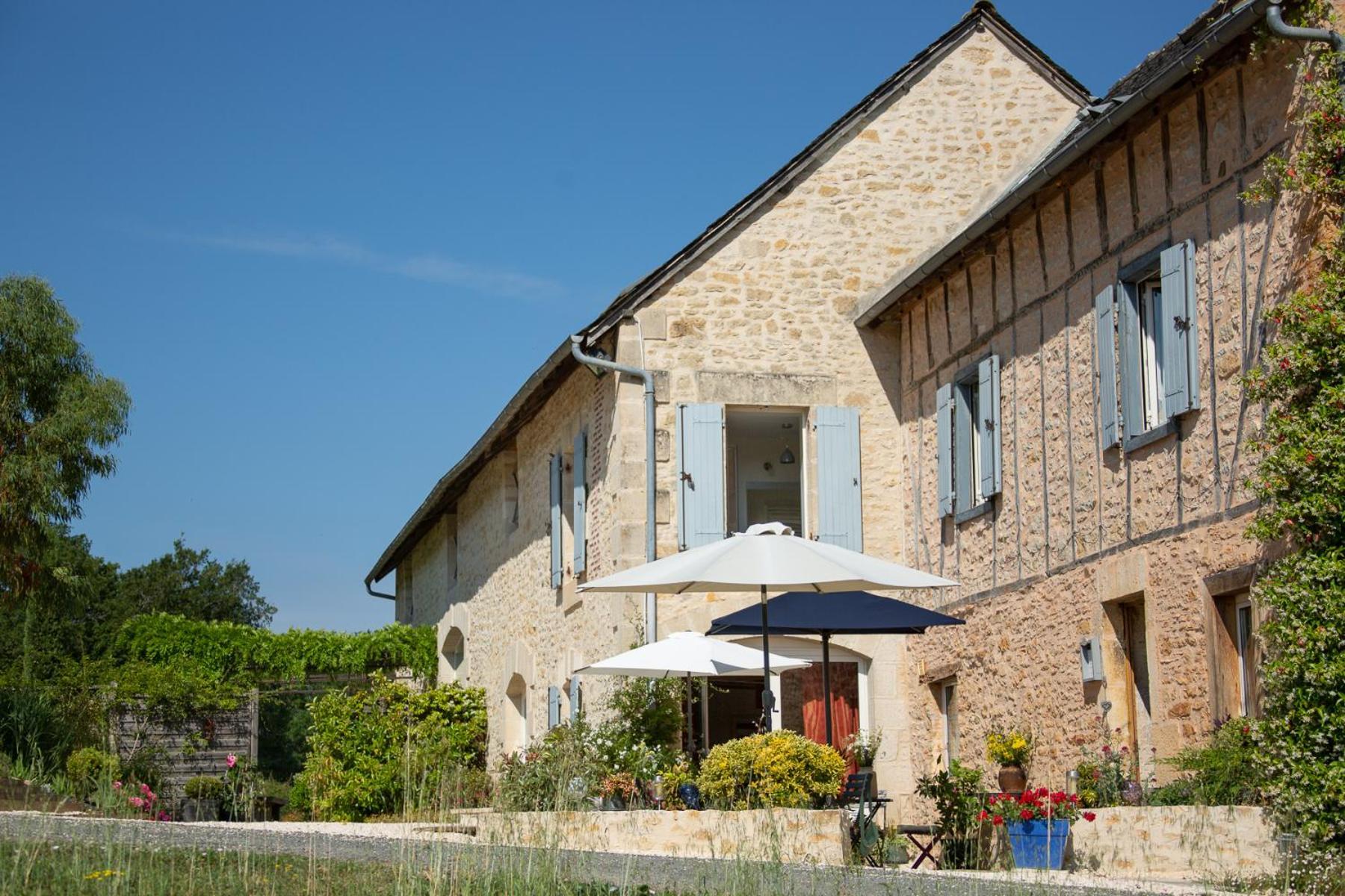 Maison D'Hotes La Maison De Leopold Terrasson エクステリア 写真