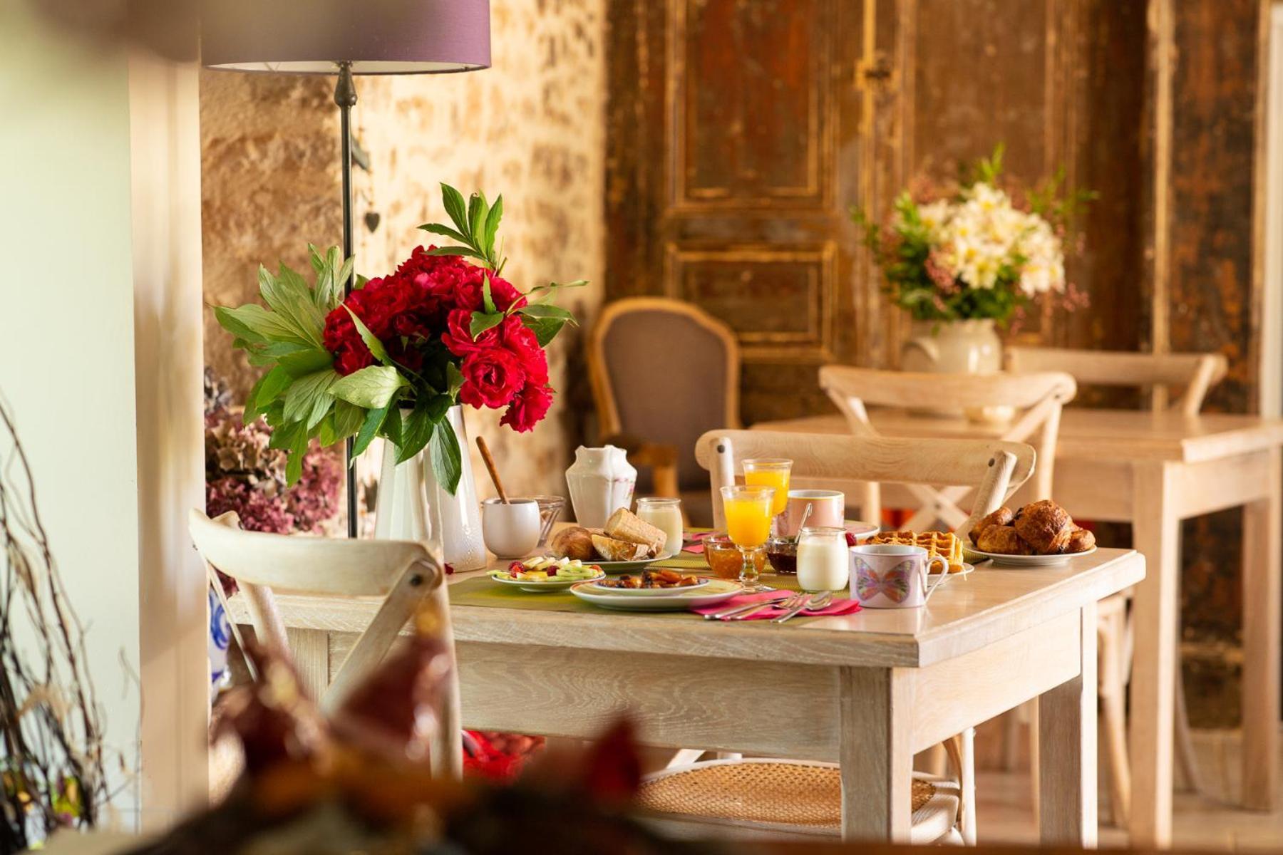 Maison D'Hotes La Maison De Leopold Terrasson エクステリア 写真