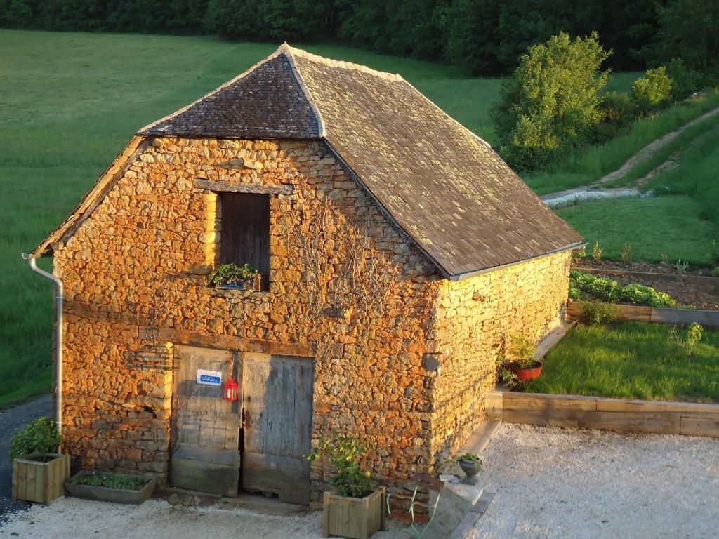 Maison D'Hotes La Maison De Leopold Terrasson エクステリア 写真